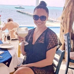 Meet your Posher, Altess